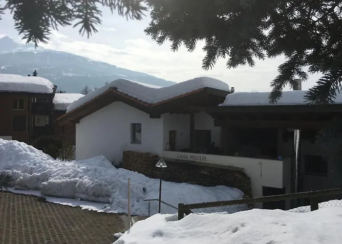 アパート Casa Migiur 3,5 Zimmer-apartment ラア